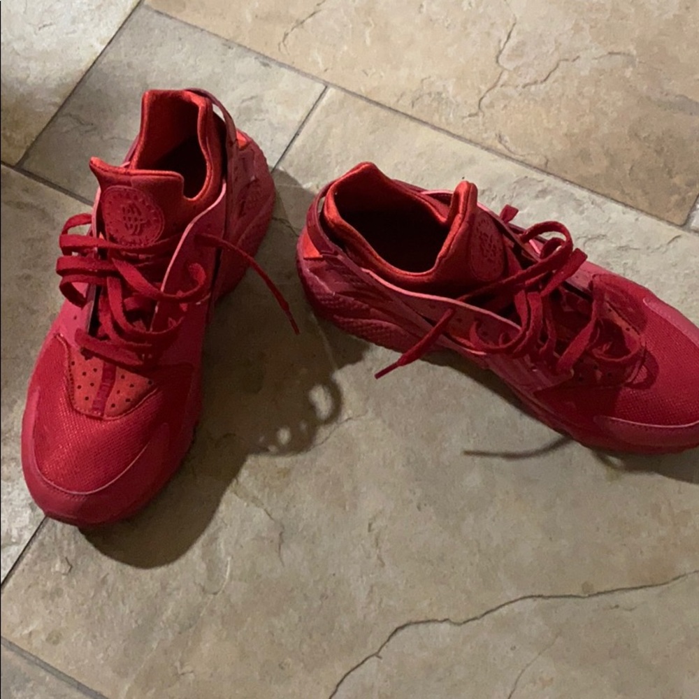 red nike huarache
